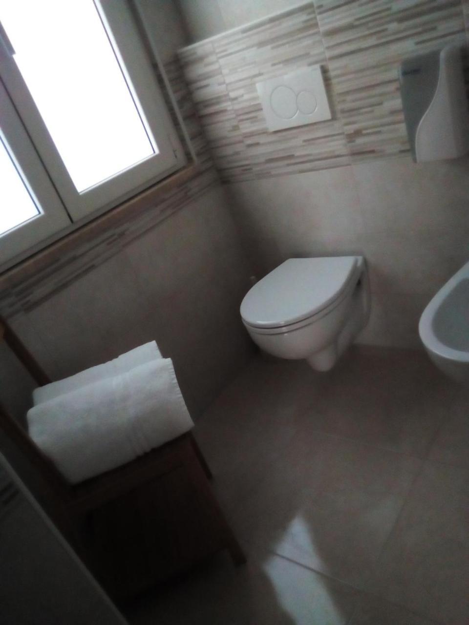 Officina Urban Sleep Bed & Breakfast San Benedetto del Tronto Exterior foto
