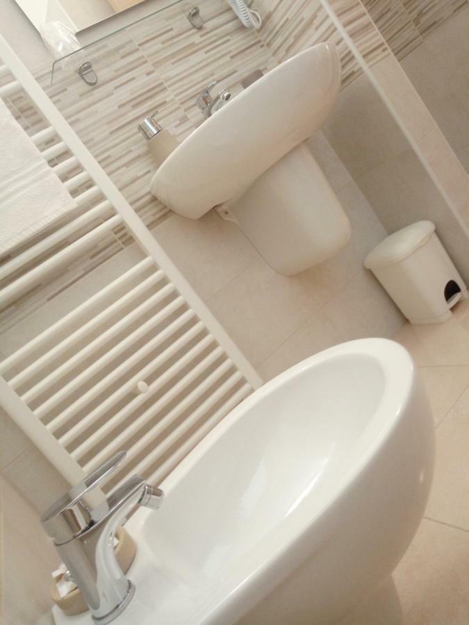 Officina Urban Sleep Bed & Breakfast San Benedetto del Tronto Exterior foto